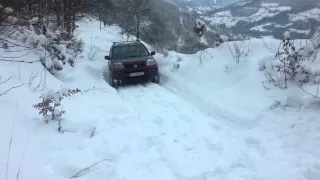 Nissan X-trail off road snow