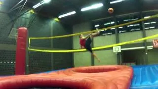 Bossaball Club Mortsel "soccer spike" training