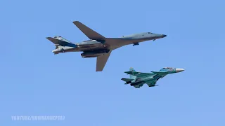 Russian Su-27 & SU-30 fighters intercept US Bombers over Black Sea - SU- 30 intercepta B-1 Lancer