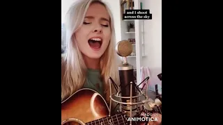 Hymn for the Weekend - Alan Walker vs Coldplay (Cover by Chloe Adams)