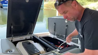 Boat oil change with Oil extractor