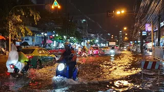 [4K] Flash Flood in Heavy Rain Thunderstorm Walk in Bangkok Thailand