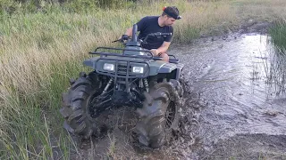 32 Silverbacks and Axle Paddle test Honda 300 Fourtrax very stuck