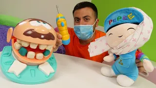 Play Doh oyun videosu. Pepee doktora gidiyor - Dişçi seti ile oynuyoruz! Çocuklar için