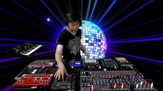 Funky Acid Techno Jam 132 BPM | Techno dance music machine live