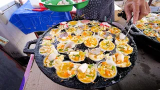 Asian Street Food - SEAFOOD PANCAKES! | Night Market Food Tour in Satun, Thailand!