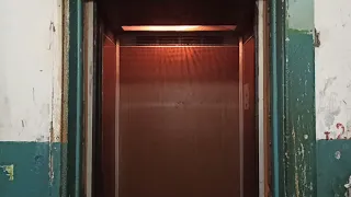 (Переснято) Лифт МЛЗ с МП на 9 этаже, г/п 320 кг, V=0,71 м/с (ул Синенко, 77а, подъезд 4, Запорожье)