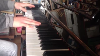 Freaks - Timmy Trumpet & Savage - At The Piano