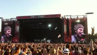 Noel Gallagher's High Flying Birds- everybodys on the run [V Festival 2012 Stafford]