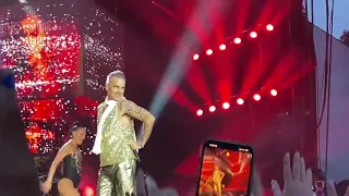 Robbie Williams - Let Me Entertain You - Isle of Wight 2023