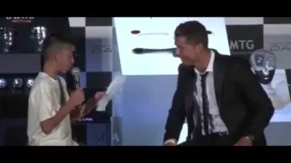 Cristiano Ronaldo defends Japanse kid on TV #RESPECT