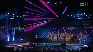 Tu vuo fa l'americano by Gigi D'alessio - Mvula Sungani Physical Dance