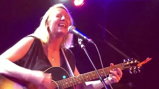 Lissie – Further Away (Romance Police), Live at the Waiting Room Lounge, Omaha, NE (2/17/2019)