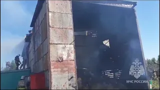 🔥Деревообрабатывающее предприятие горело в Усть-Илимске. Пожар произошел в сушильной камере.
