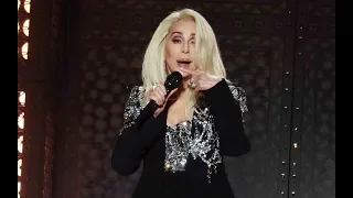 CHER: "The Shoop Shoop Song" live in Zurich - "Here We Go Again Tour"