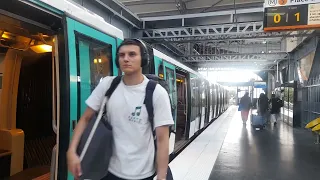 Métro ligne 5 MF 01 à Gare d'Austerlitz.