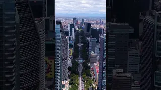 Drone sobre Reforma en la Ciudad de México