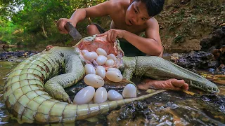 Amazing! Crocodile Eggs In Big Crocodile Stomach & Cooking at Home - Survival Time