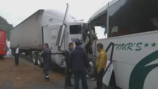 Fuerte choque en carretera Toluca - Naucalpan