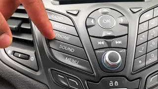 FORD FIESTA - Radio controls as well as how to access the clock