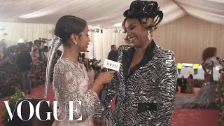 Tiffany Haddish Pets Liza Koshy and Calls Her Outfit "Pimperella" | Met Gala 2019 With Liza Koshy