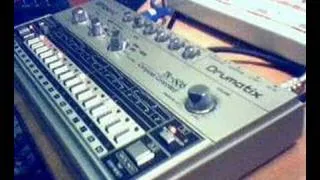 Roland TR-606