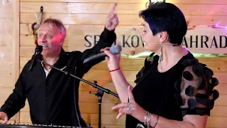 DUO DANYO - Chodila dievčina