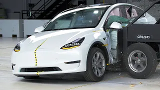 2024 TESLA MODEL Y - IIHS Crash Test