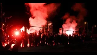 ΑΕΚ: Πάρτι στα αποδυτήρια και έξω από το ΟΑΚΑ -Καπνογόνα και… συνωστισμός από τους οπαδούς του «δικε