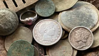 Metal Detecting An Old Homesite Pt.2/ Silver Coins & Rings😃