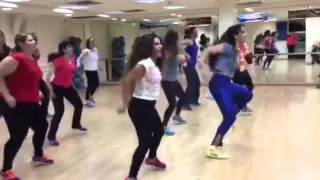 Moviendo Caderas - Zumba choreography by Yarden Dvash