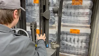 Offloading a container | Forklift POV