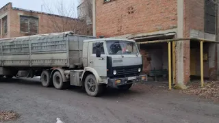 Будни зерновоза : ремонт помпы на камазе , пара рейсов с Матвеева кургана , закончилась салярка