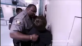 Best kid roasting a cop in jail!!!!!!