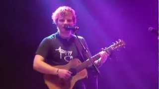 15&16/16 Ed Sheeran - The Parting Glass & The A Team (Live @ Hammersmith Apollo, London, 15.10.2012)