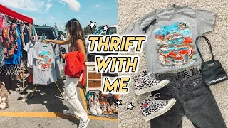 THRIFT WITH ME IN FLORIDA ☆ retro tee’s, vintage jeans + more!