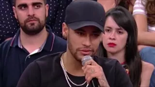 Altas Horas: Neymar marca um golaço com a galéra!