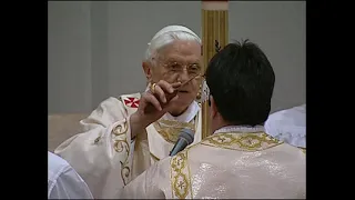 Liturgia della Veglia pasquale 3 aprile 2010 Benedetto XVI