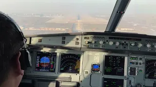 A320 short final approach