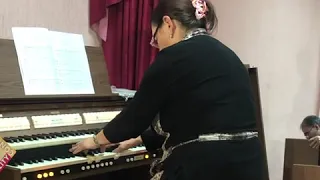Музыкальной школе в Шахтах подарили орган