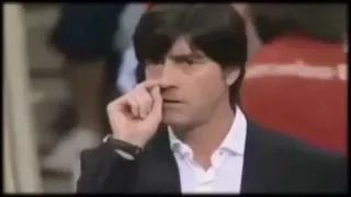 Joachim Löw nose picking // ЙОАХИМ ЛЁВ ЕСТ КОЗЯВКИ Нюхает Яйца и Извиняется / sorry interview