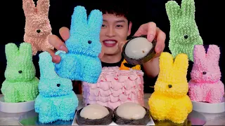 ASMR 뉴진스 케이크🐰노랑 빨강 초록 토끼 케이크 달 케이크 생크림 케이크 먹방! Mini Rabbit Cakes With Strawberry Cream Cake MuKbang