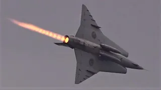 SAAB J-35 Draken | MASSIVE Afterburner