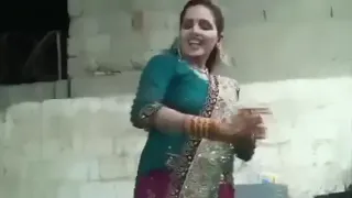 Seema Haider ka old dance video gale me lal t Tai ☺️💓 #seemahaider