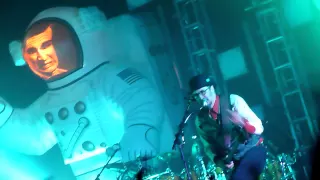 Primus - Mr. Knowitall (Club Nokia, Los Angeles CA 9/16/10)