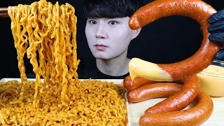 까르보불닭볶음면4개 킬바사소세지 먹방ASMR MUKBANG Spicy noodles&Kielbasa sausage 辛い麺 ソーセージ Cay Xúc xích eating sounds