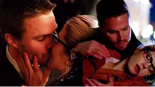 Oliver and Felicity - All i want is to flip a switch (4x09)