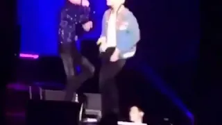 vhope dancing dna. i'm crying