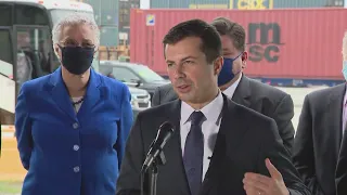 Buttigieg visits Chicago Friday as part of infrastructure tour