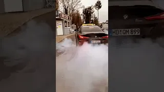 Страшный дрифт бмв м8 на месте 😱🤯 shots #bmw #repost #music #дрифт #рекомендации #youtube